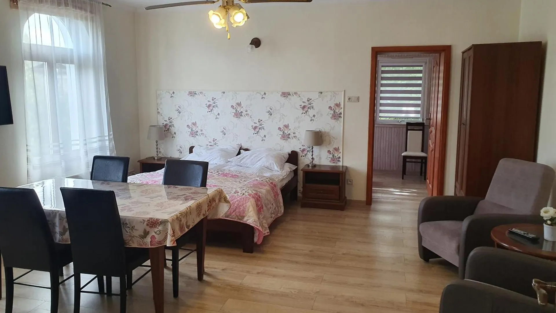 Sopot Roza Apartments 3*,